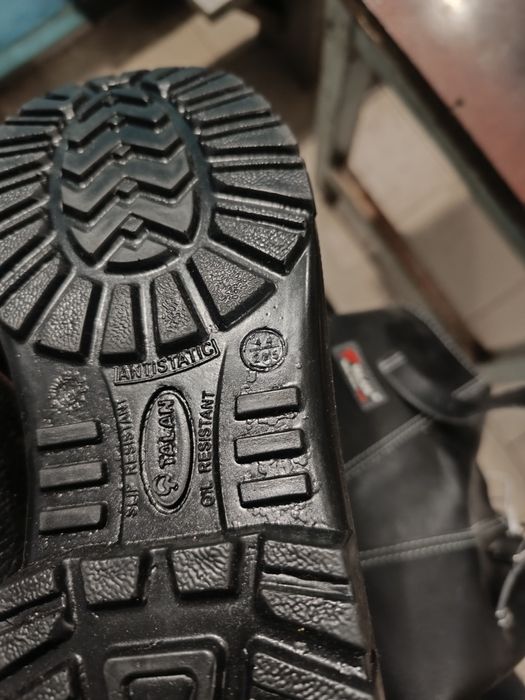 Чоботи зимові на хуторі Талан