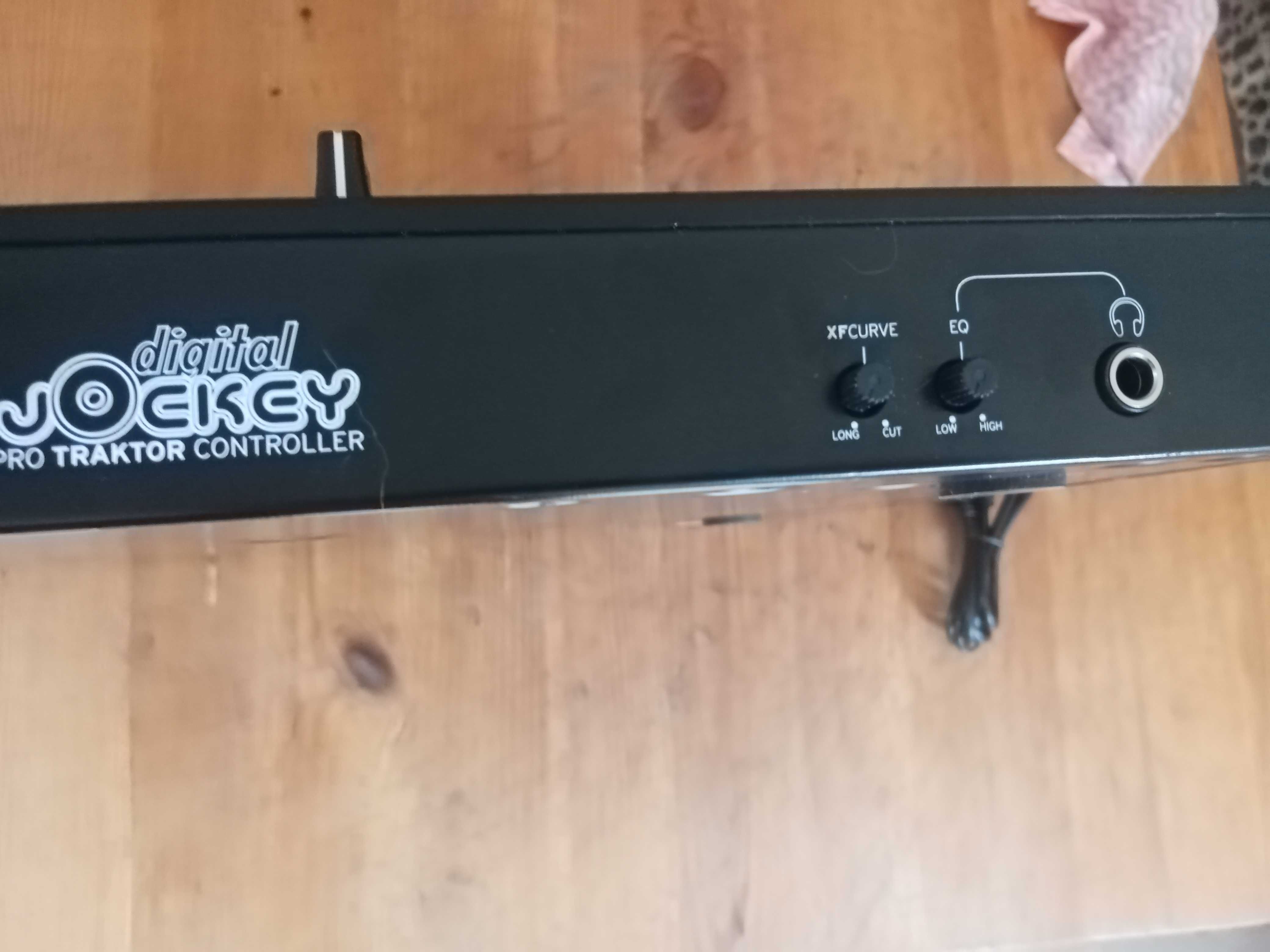 KONSOLA RELOOP DIGITAL JOCKEY Pro Traktor Controller Edition 2