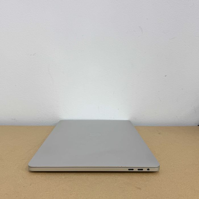 Macbook Pro 2017 TouchBar { i5 | 16gb | 512 SSD } Повний комплект