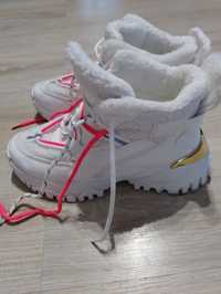 Adidasy sneakersy śniegowce białe 40 r