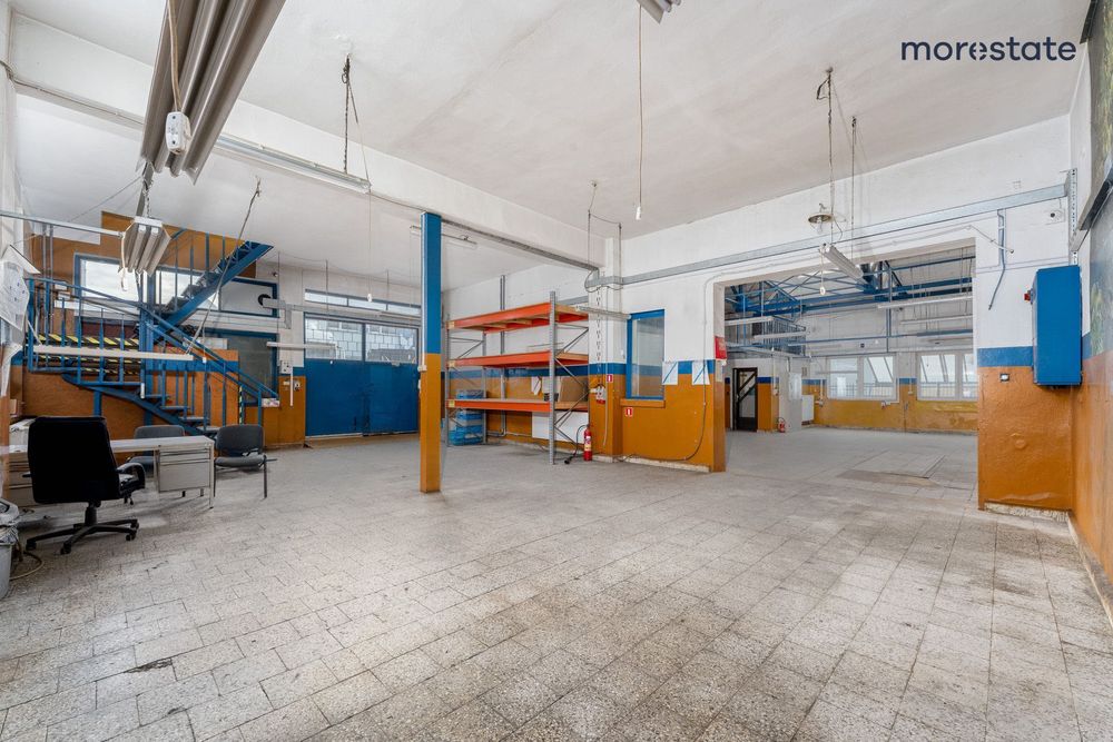 Budynki Usługowe z możliwością podziału - 870 m²