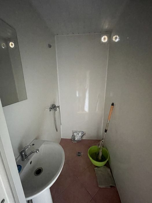 Будиночок на причалі 5/1.Центр міста.Для відпочинку або проживання.