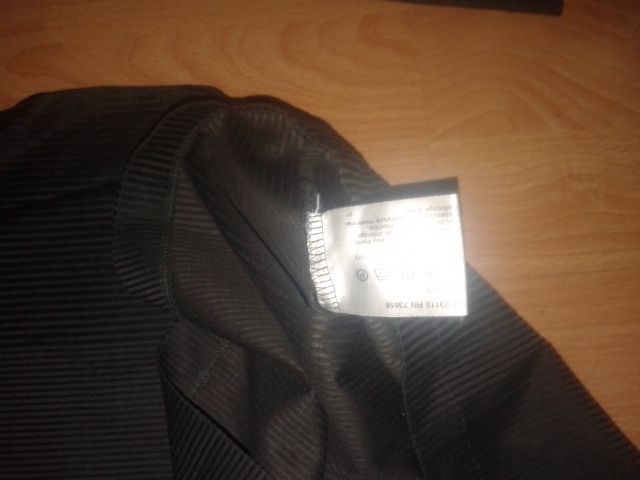 Продам реглан кофту Hugo Boss