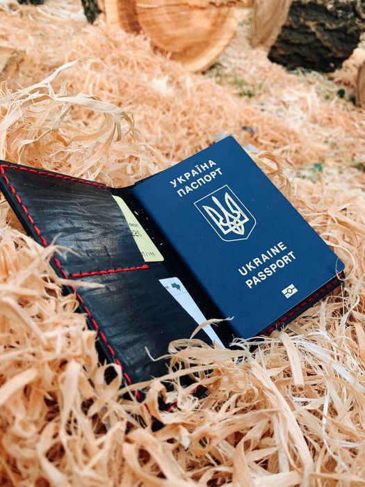 Докхолдер із натуральної шкіри акули від виробника