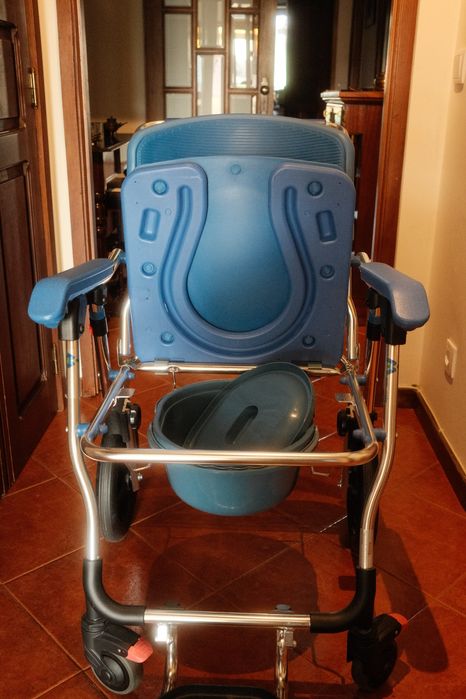 Cadeira de banho dobrável - Blue Care