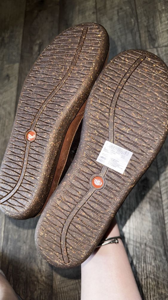 Шкіряні мокасини Clarks