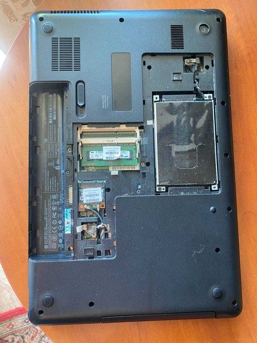 Робочій ноутбук HP 635 і зарядка