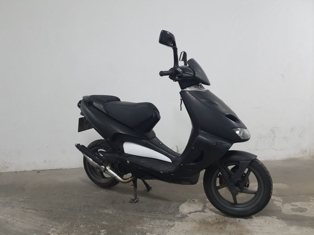 Aprilia sr 70(ler descrição)