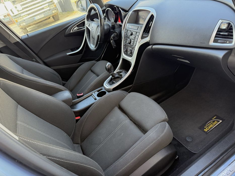 OPEL ASTRA J 1.4T 140KM + LPG !! KLIMA , ALU 18”, Ładna !! 2010r !!
