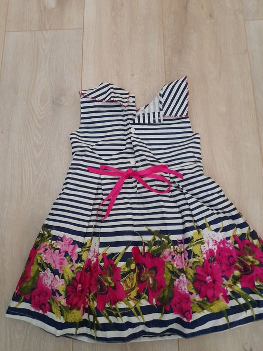 Sukienka dziewczęca