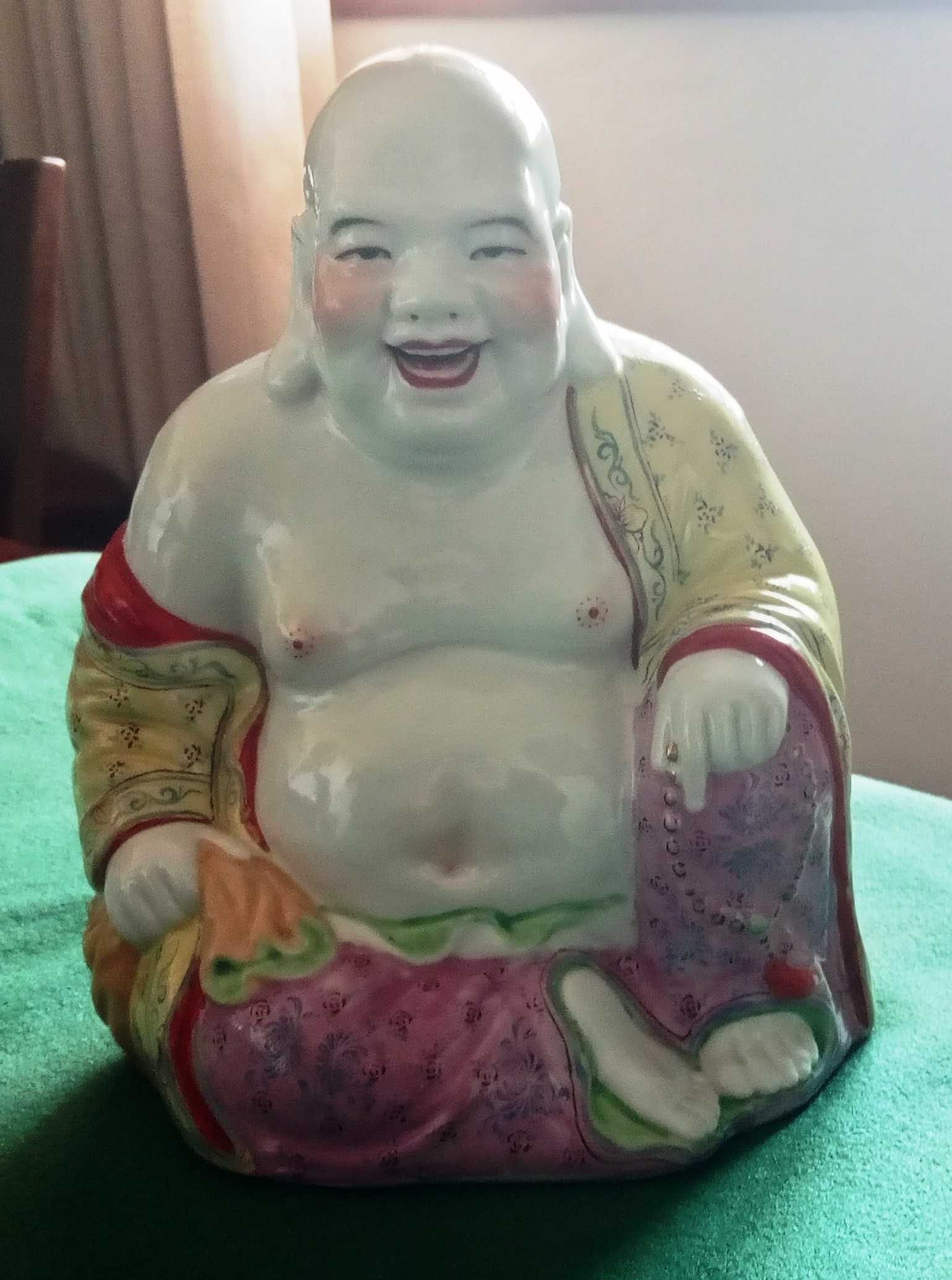 Buda em porcelana - made in Macau