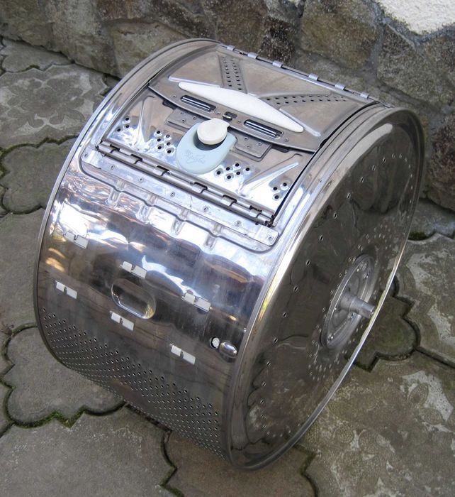 Барабан Whirlpool пральної машини.