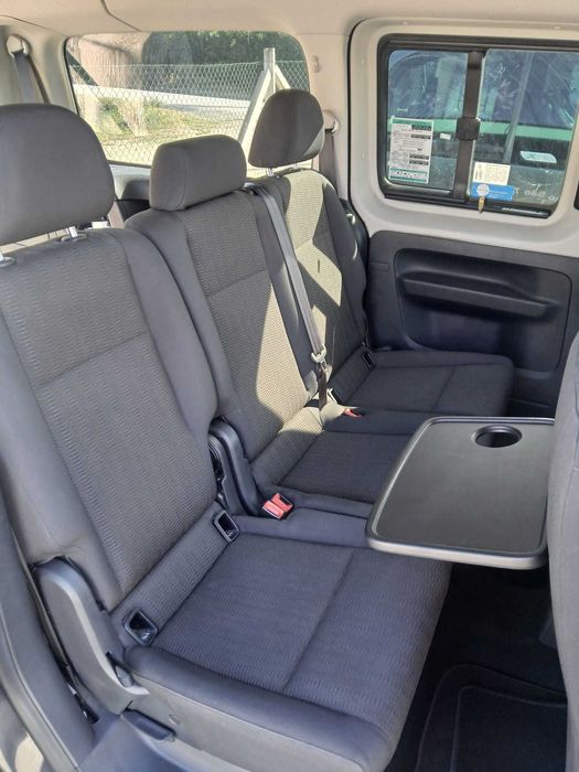 Taxi mobilidade reduzida com licença