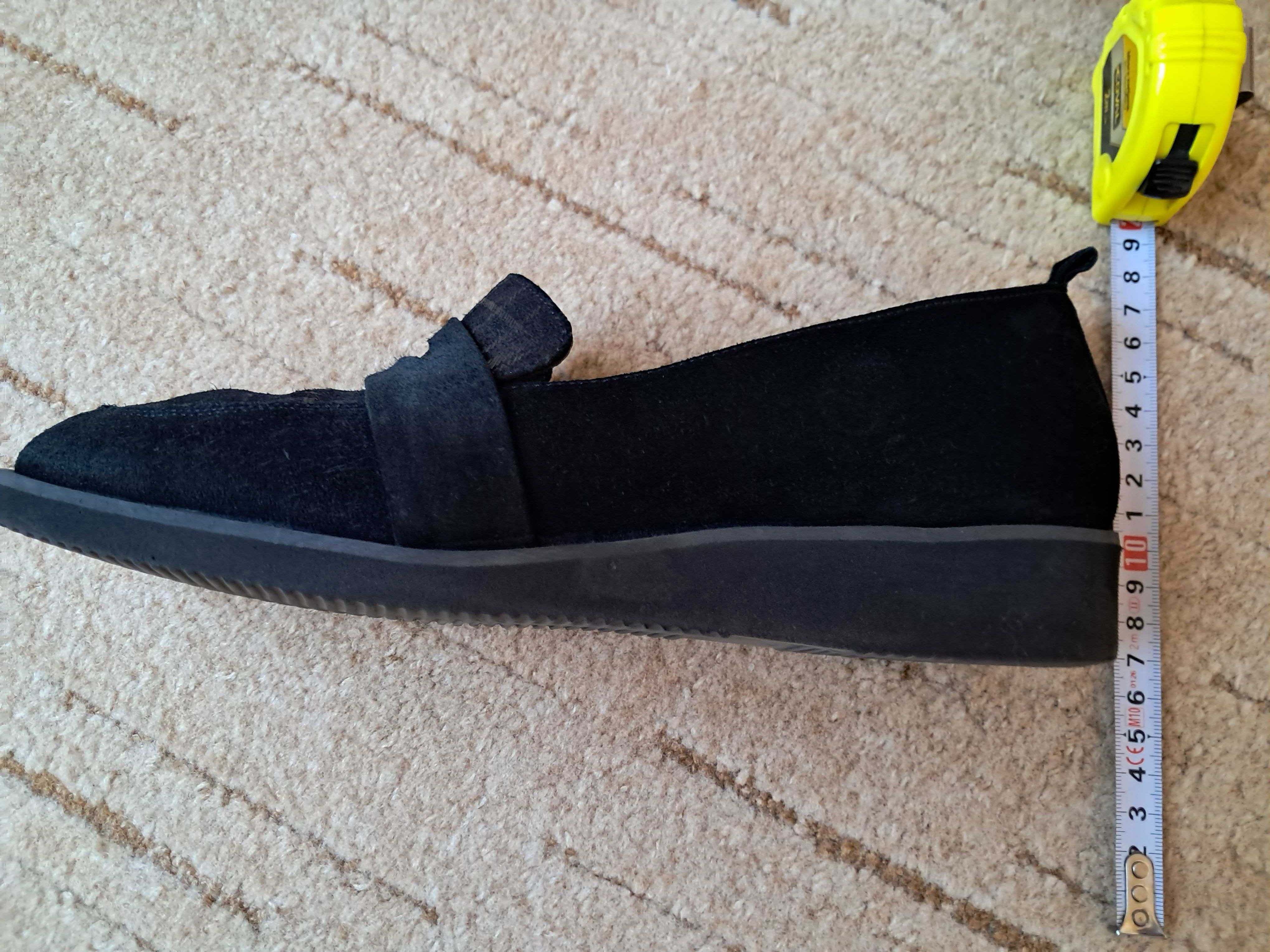 Buty zamszowe, czarne rozm. 39,5, firmy Ryłko