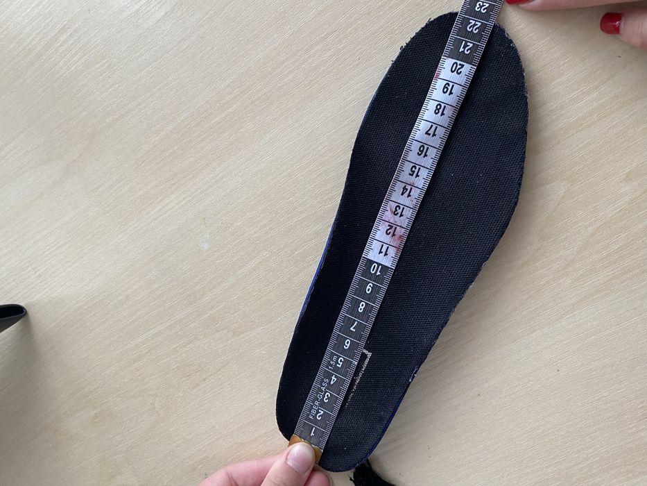 Дитяче взуття кросівки