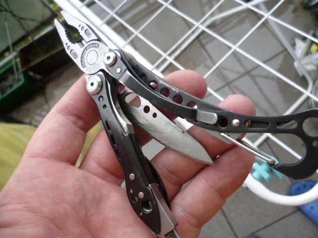 Multitool Leatherman skeletool cx