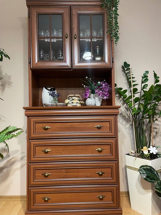 Komplet mebli drewnianych