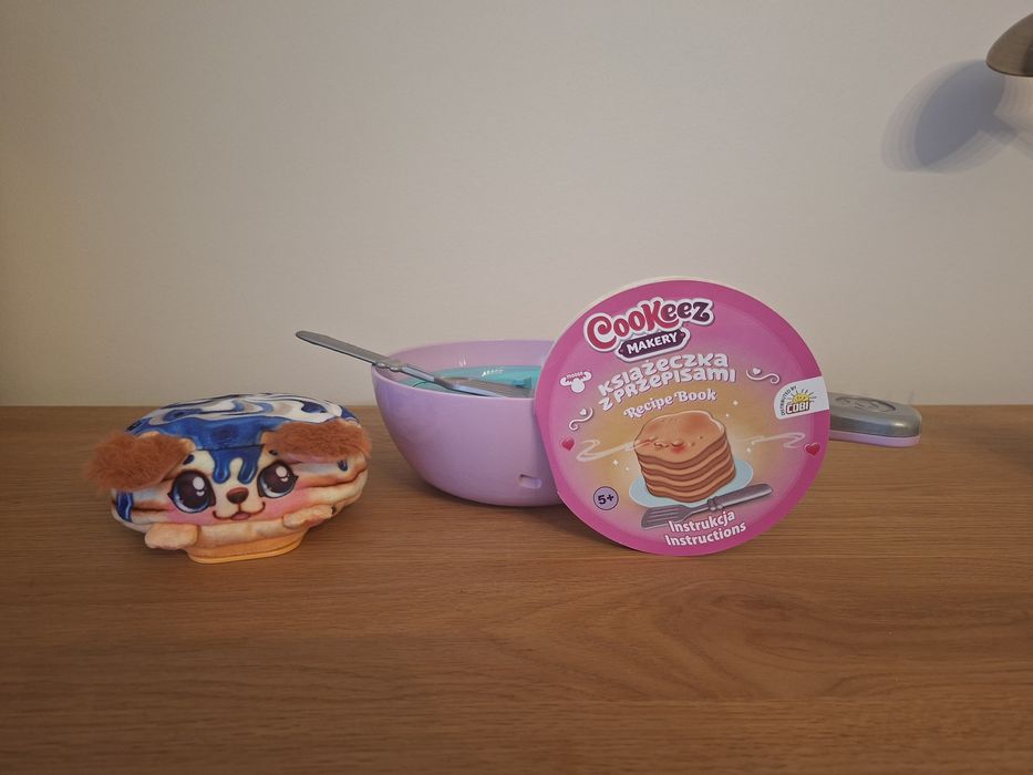Cookeez Makery, Pachnące Naleśniki, maskotka interaktywna z patelnią