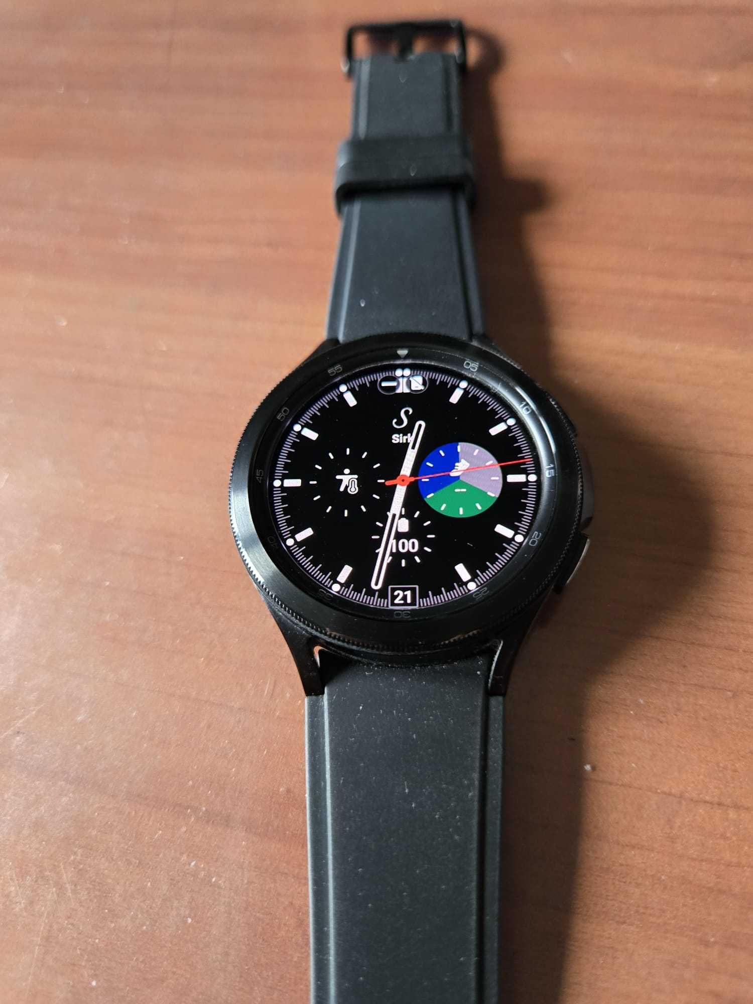 Samsung Galaxy Watch4 Classic - stan idealny, oryginalne opakowanie.