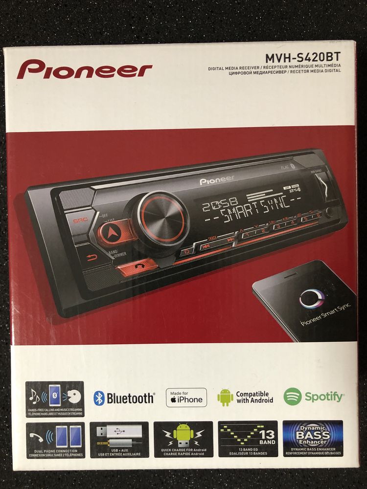 Автомагнітола Pioneer MVH-S420BT з Bluetooth.