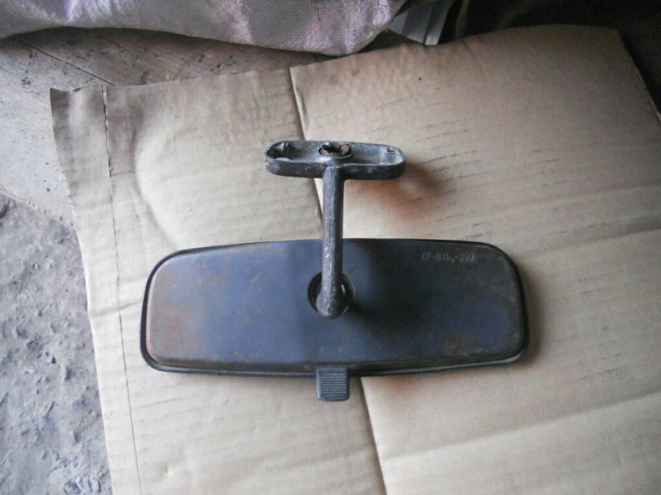 Зеркало салона,заднего вида на ГАЗ 24.