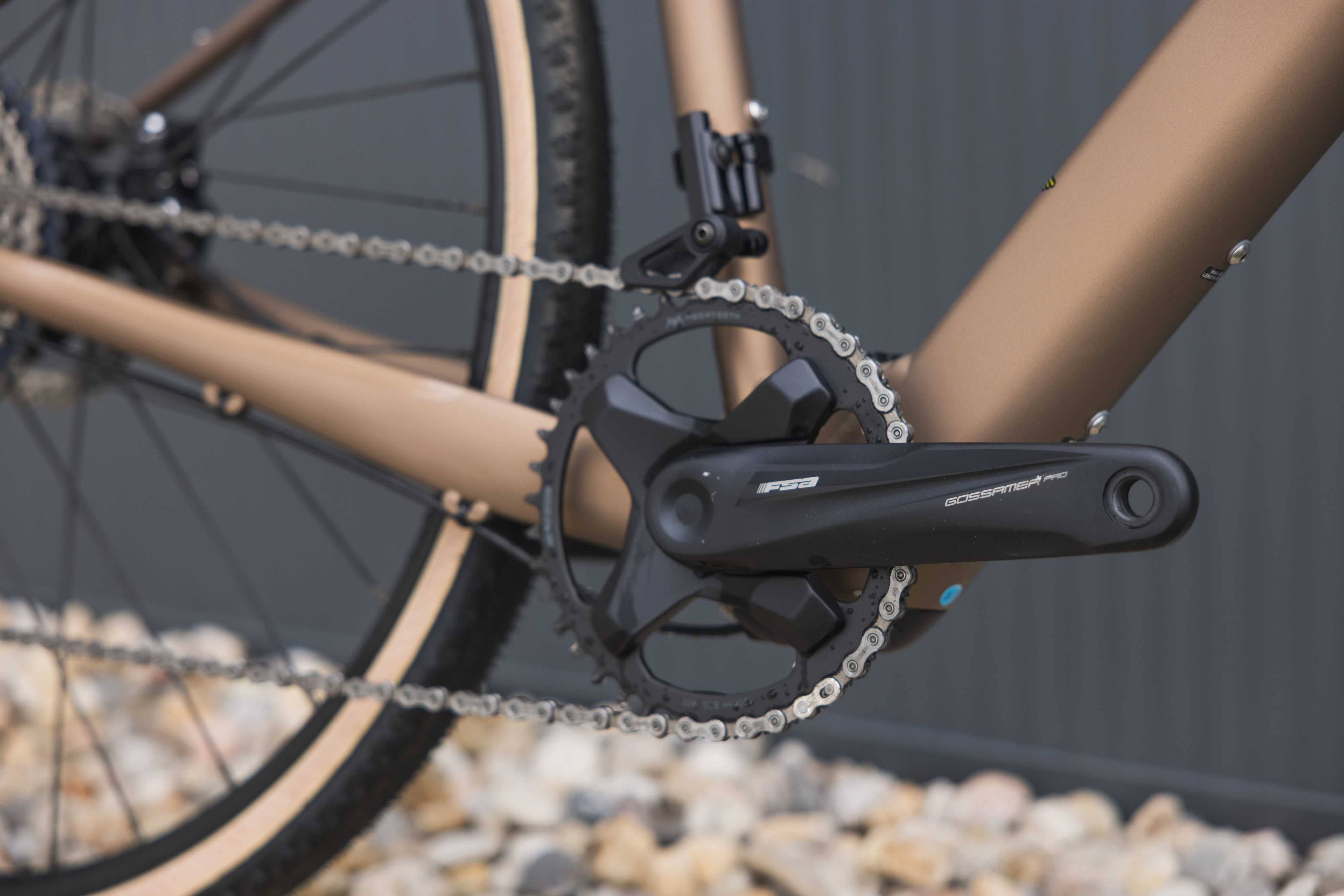 Bicicleta elétrica Gravel GT AMP