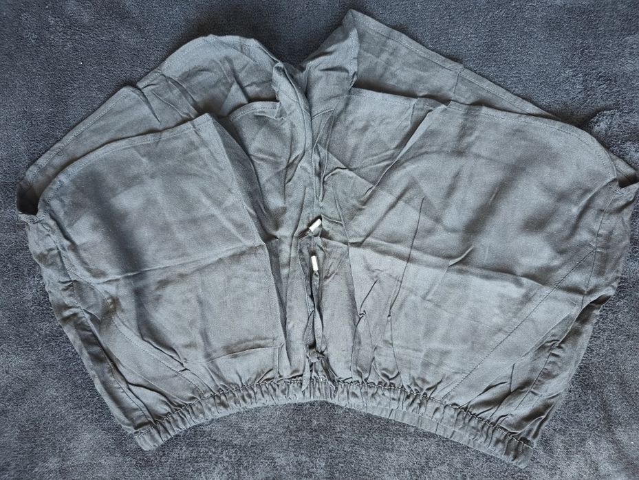 H&M  czarne spodenki NOWE r.44