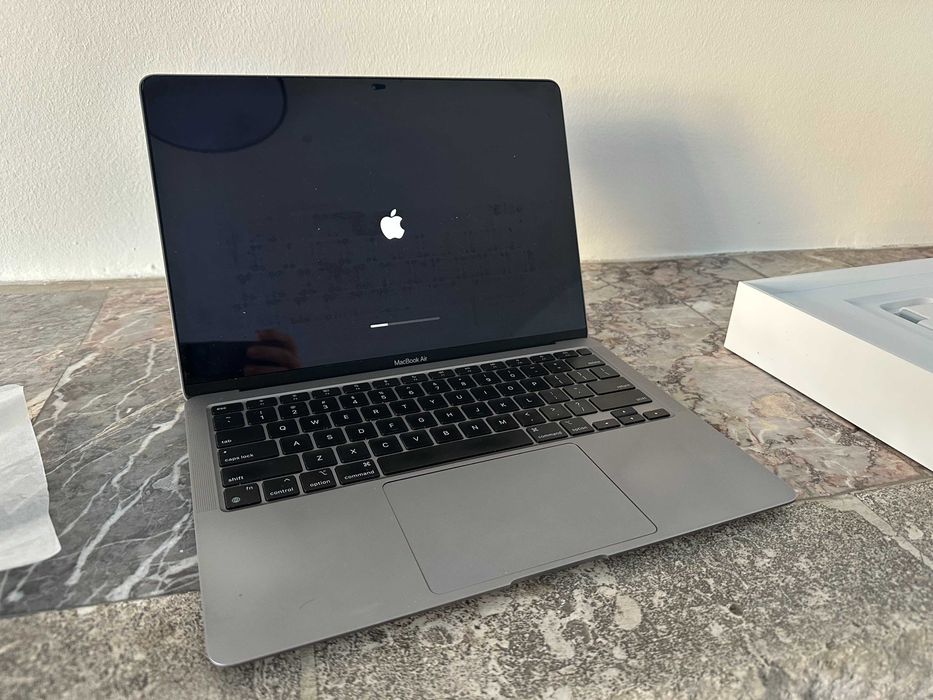 Macbook Air A2337 M1/16Gb/256Gb SSD батарея 83%