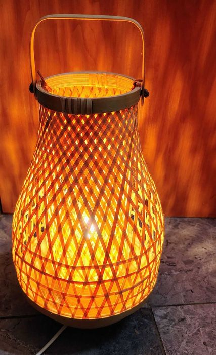 MISTERHULT
Lampa stołowa