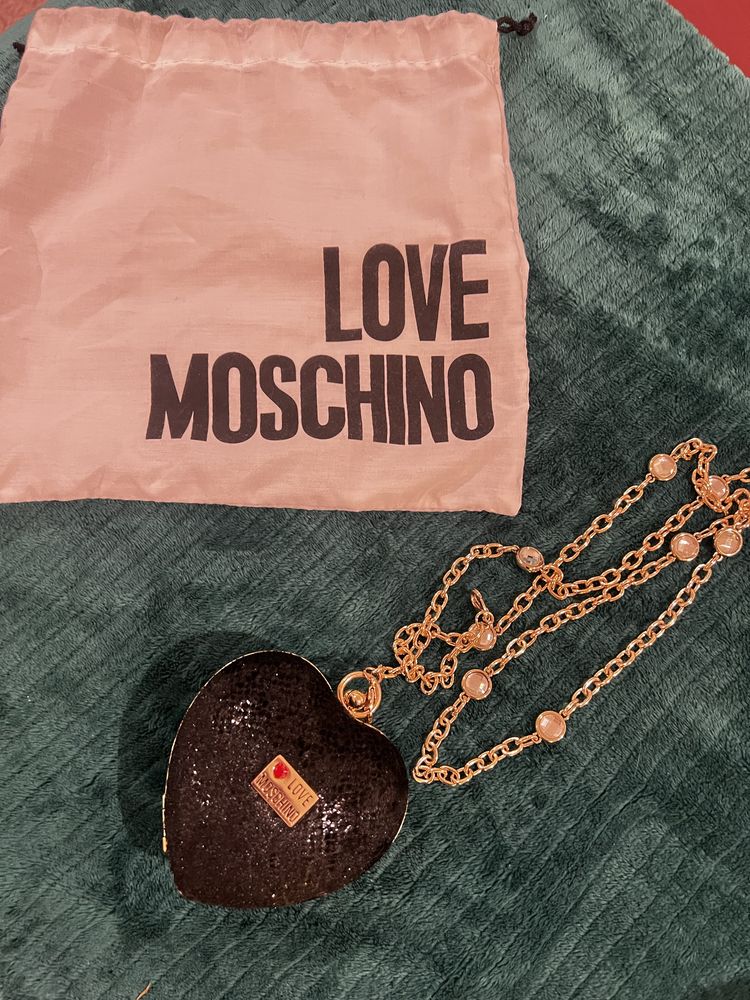 Clutch Love Moschino