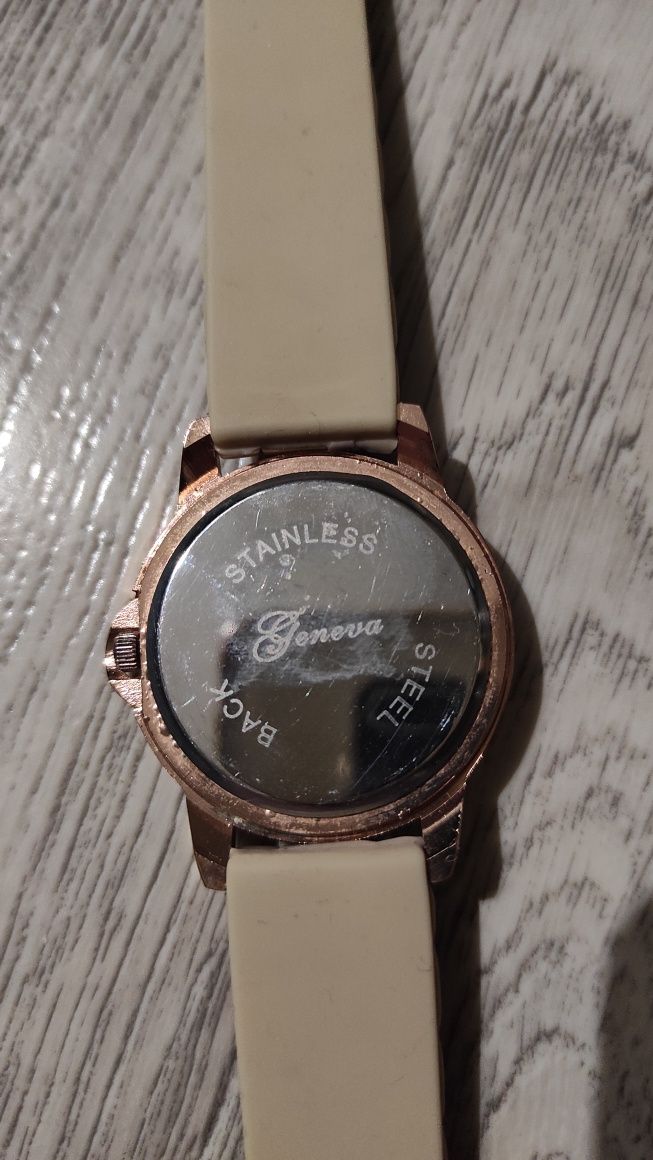 Zegarek panterka