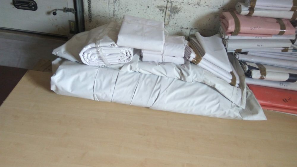 Б/у тенты разных размеров и плотности, тент  б,у для хоз нужд