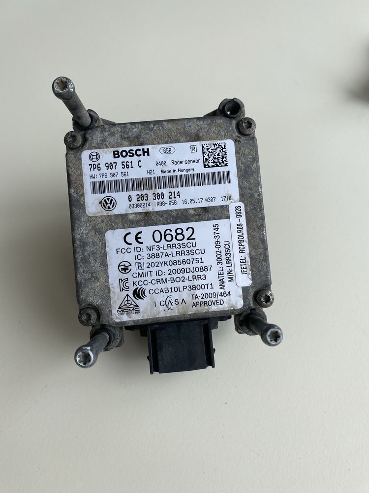 Радар дистронік VW Touareg FL 7P6907561C