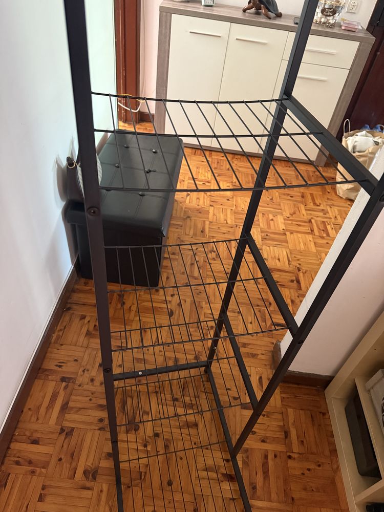 Estante/Roupeiro