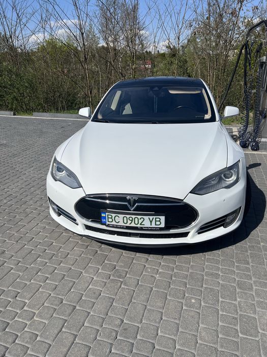 Tesla s 85D Тесла с