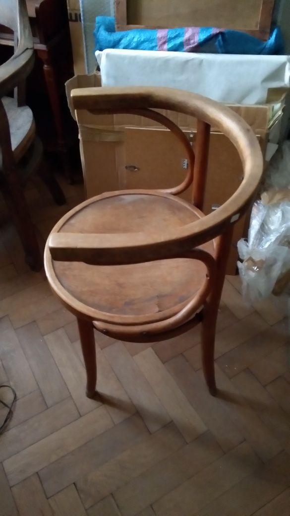 Krzesło biurowe gięte do konserwacji , cena 300 zł.