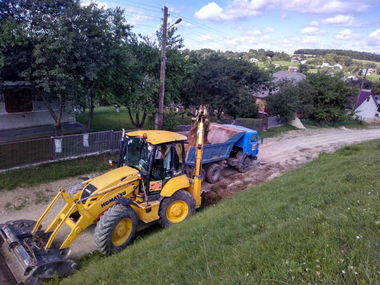 Послуги оренда екскаватора - навантажувача (JCB3) + ямобур, гідромолот