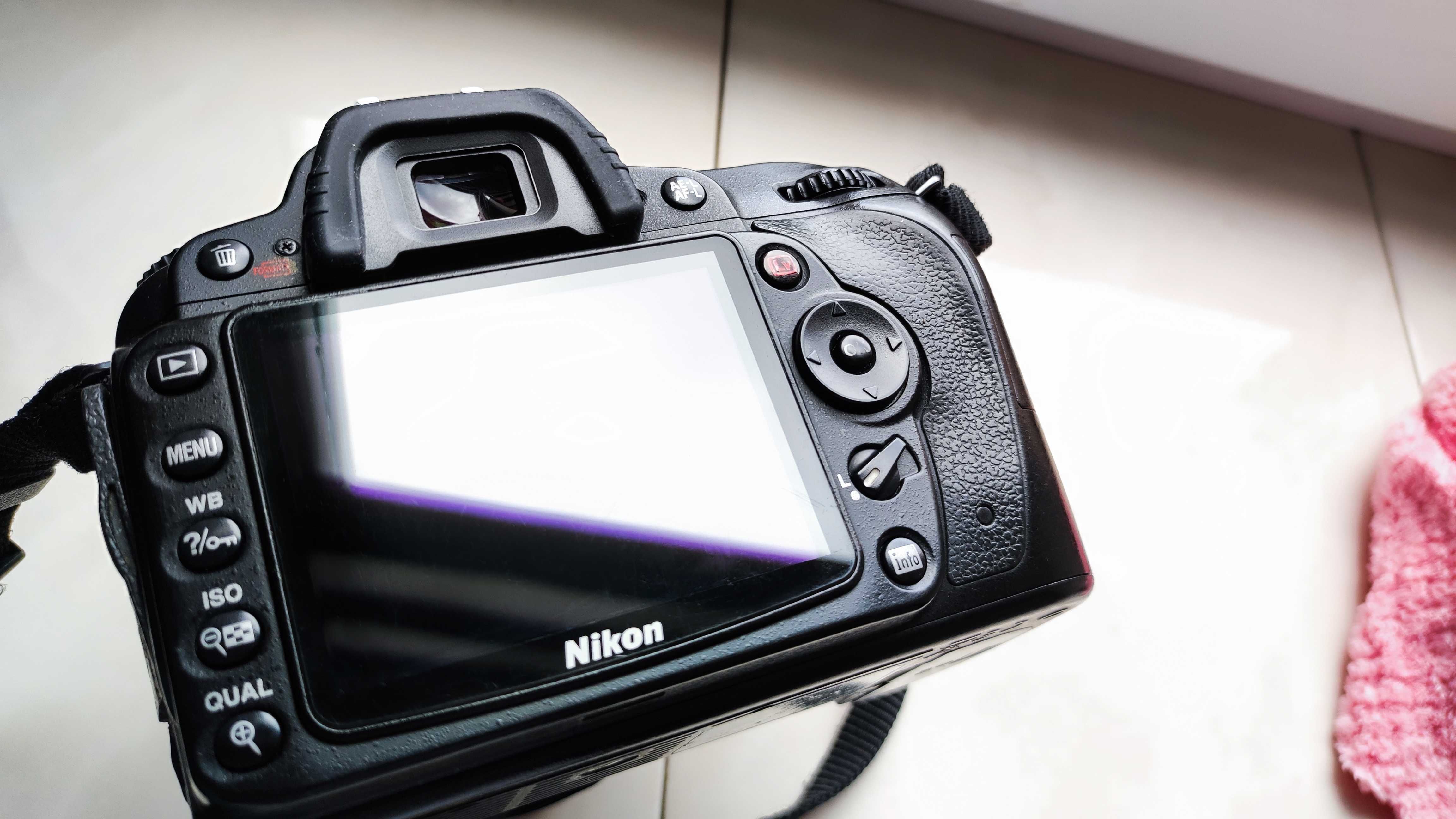 зеркальный фотоаппарат Nikon D90 + Об'єктив + сумка + спалах
