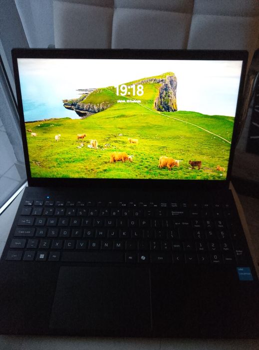 Laptop Techbite Zin5 15,6 128 GB FHD