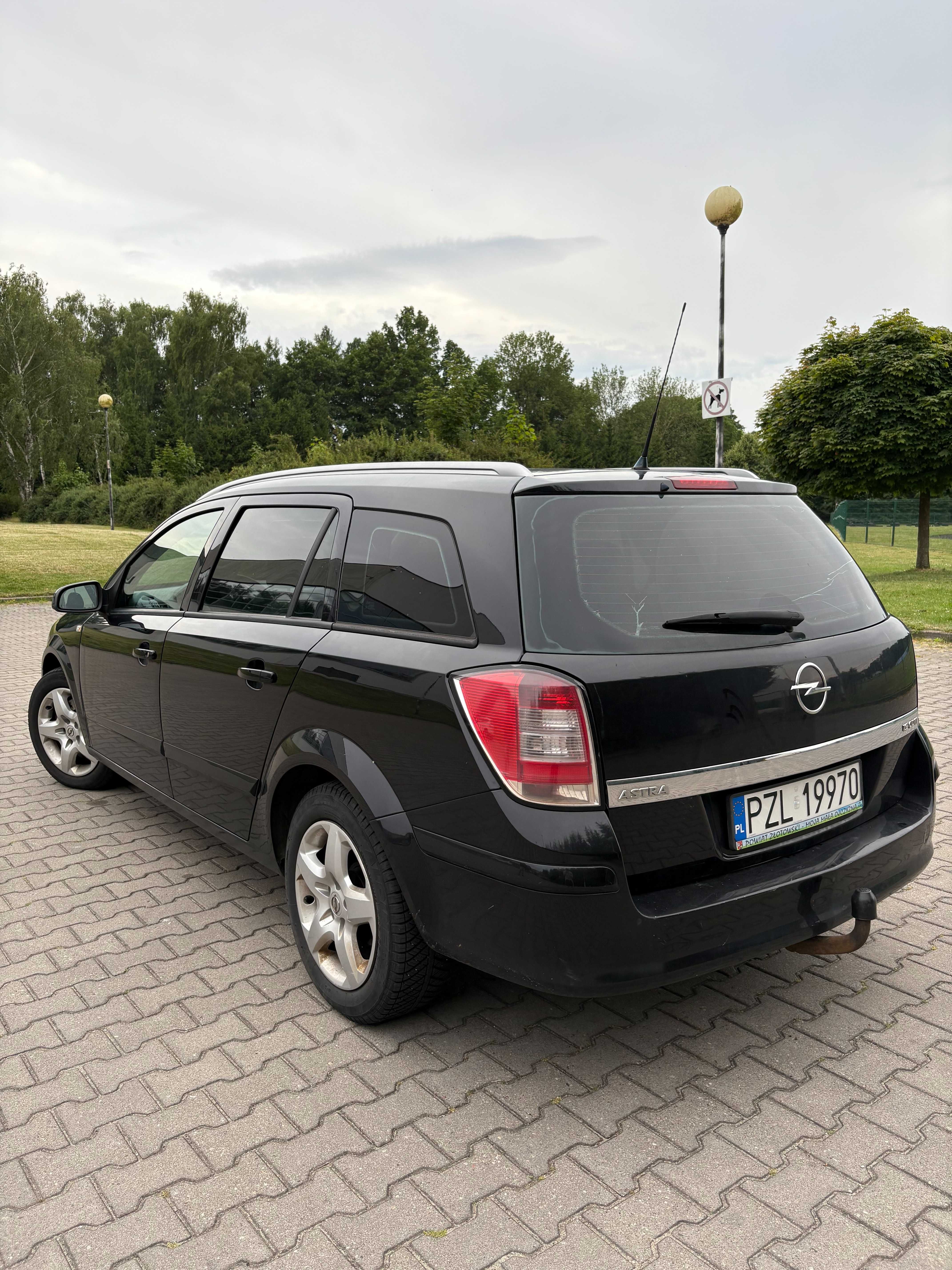 Opel Astra H 1.9 CDTI 2007 rok
