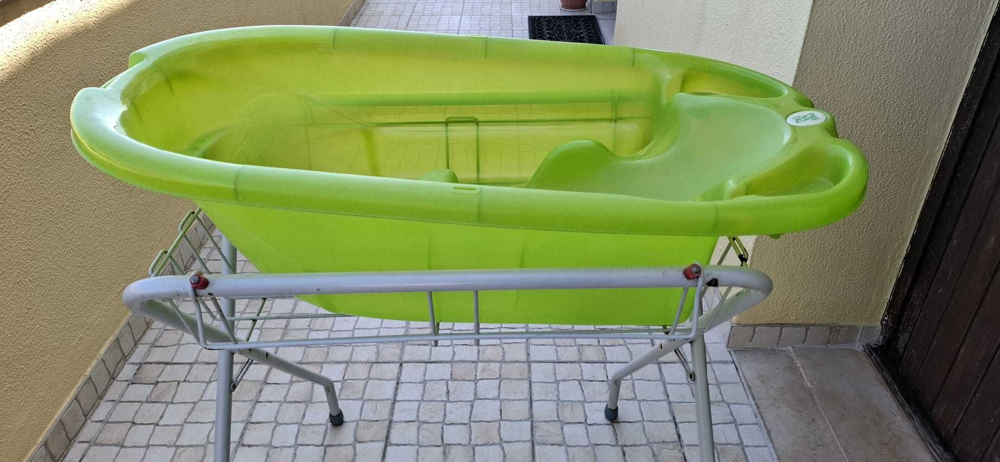 Banheira com pernas / suporte para bebes