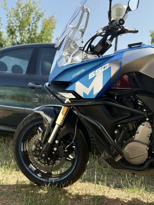 CfMoto 650 MT.