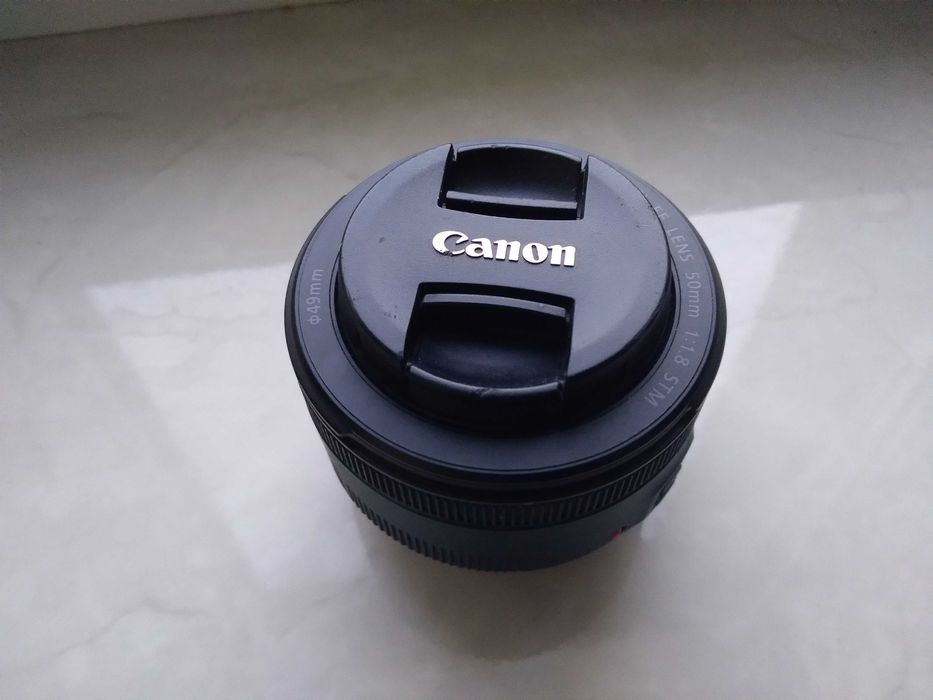 Canon EF 50mm f/1.8 STM