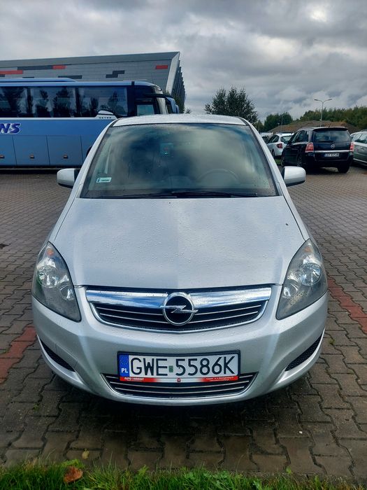 Opel Zafira 1.7 cdti 2011r.