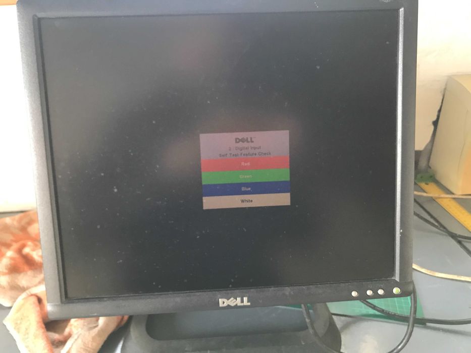 Komputer Dell jednostka centralna i monitor