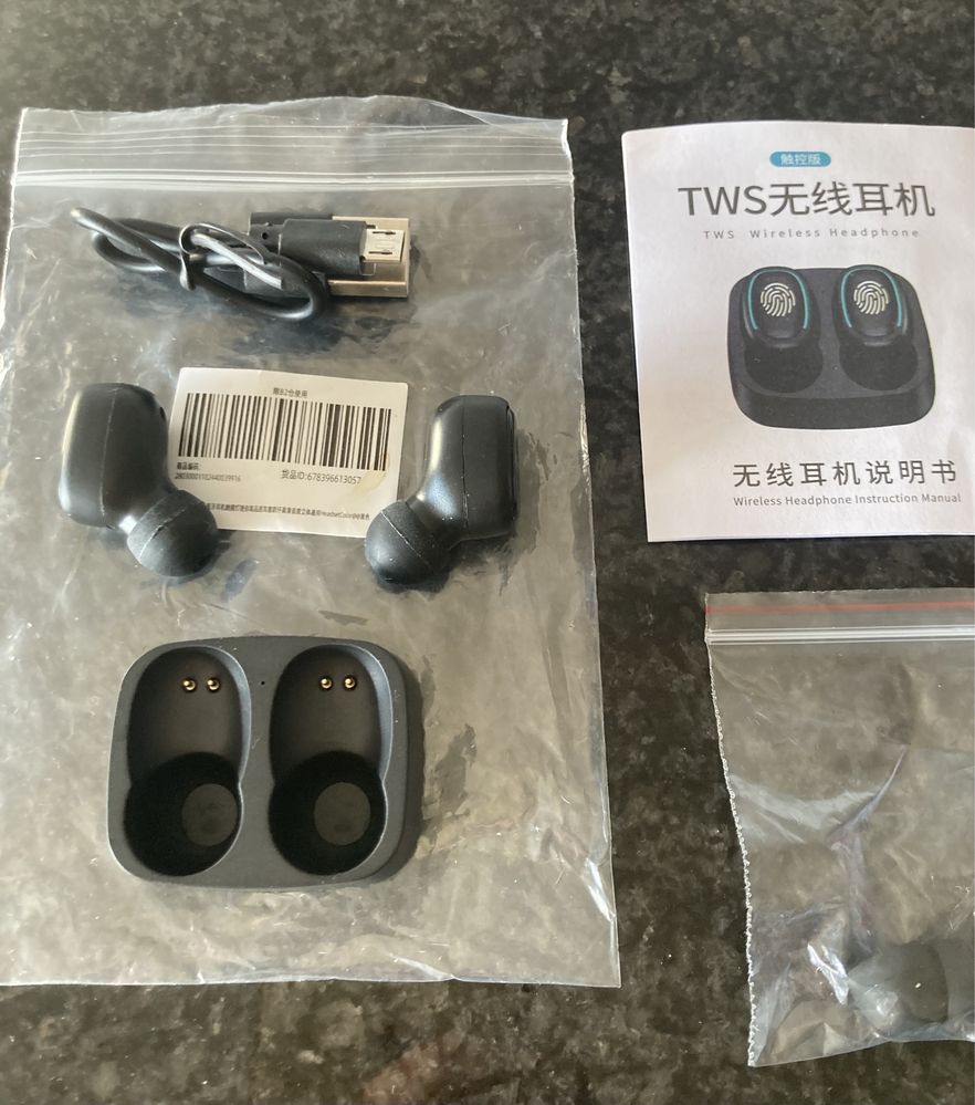 Auriculares Earbuds TWS preto