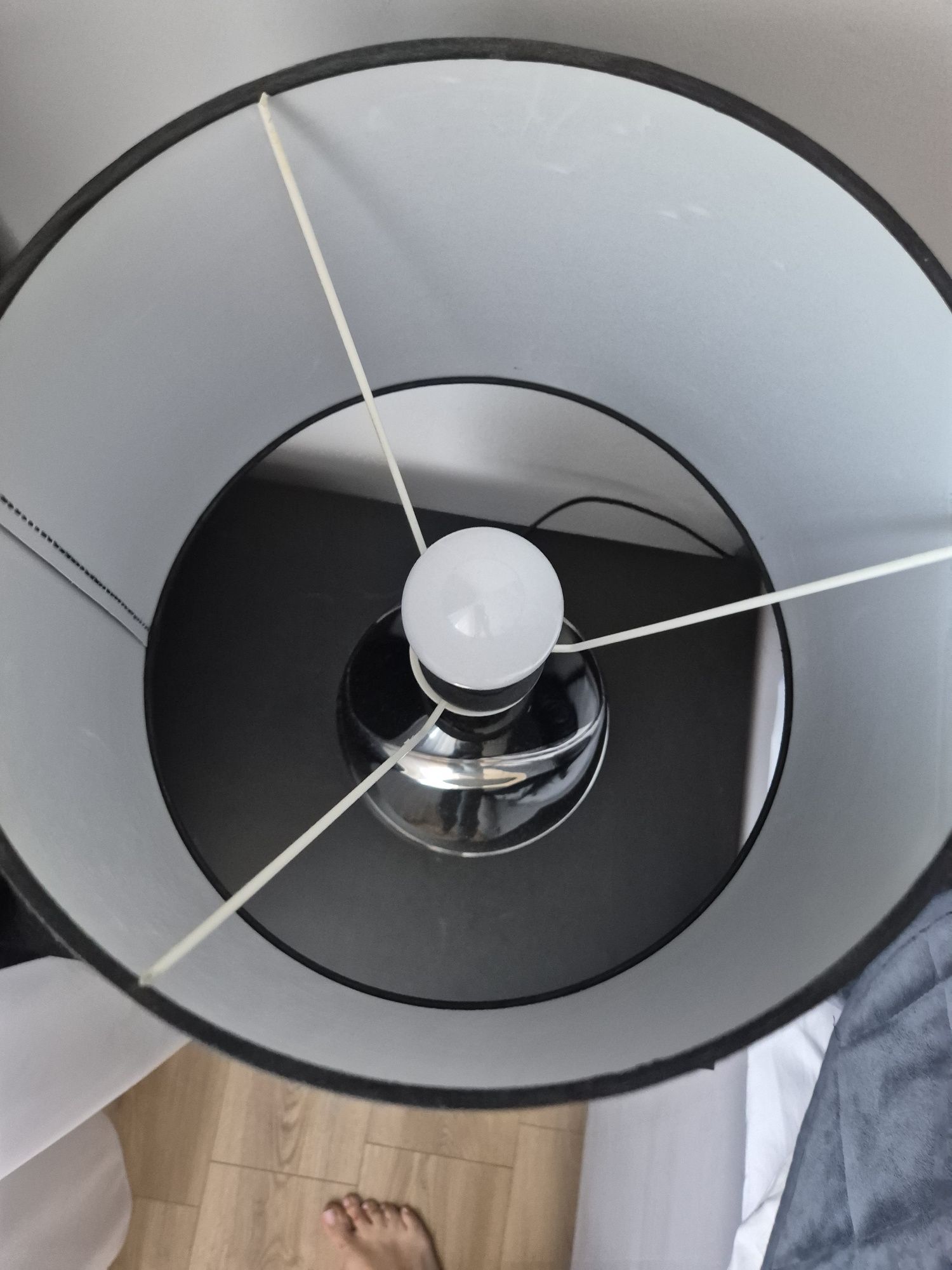 Lampa czarna ze srebrnym