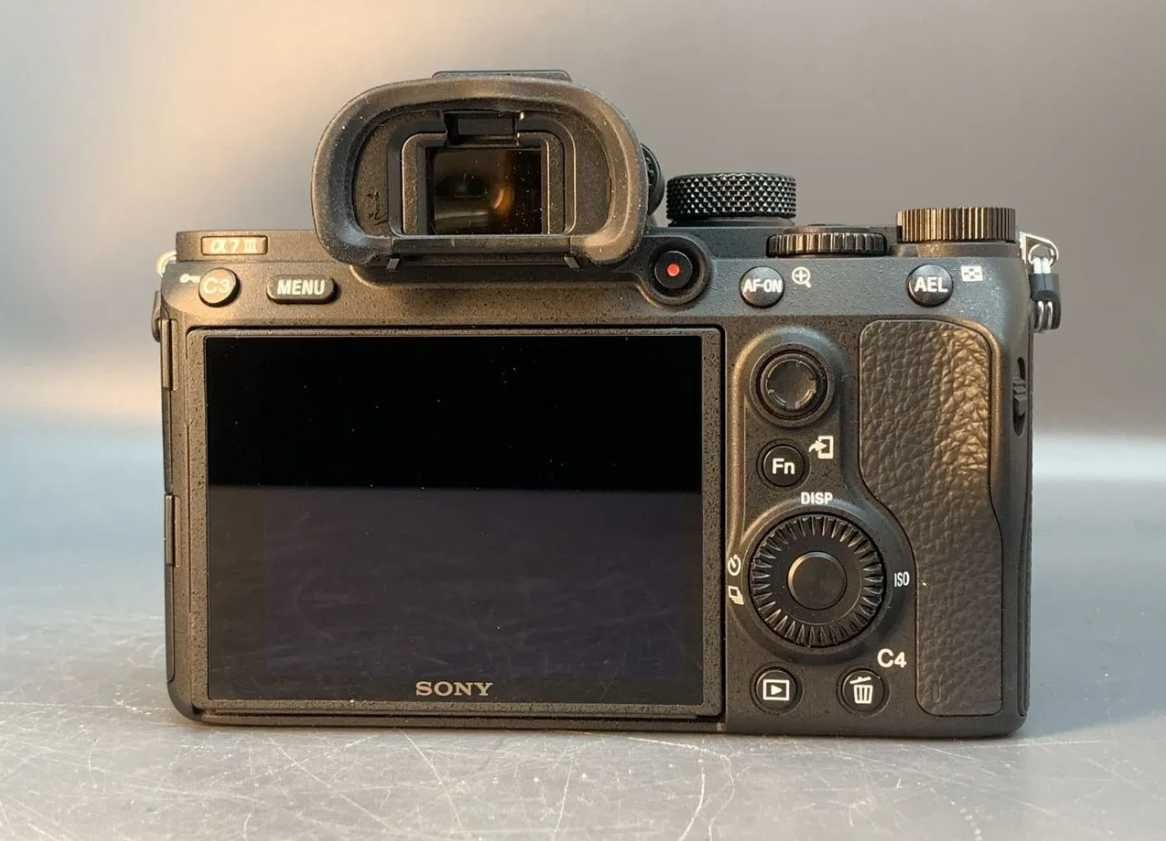 Sony Alpha A7 III como nova