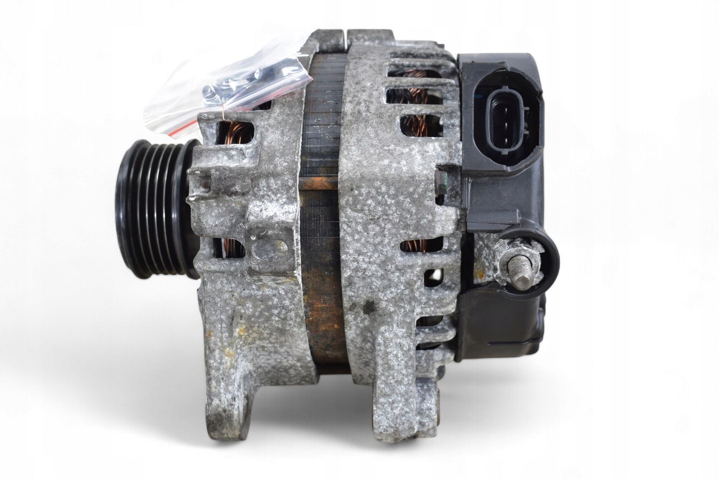 Alternator KIA SPORTAGE III 1.7 CRDI 37300-2A850