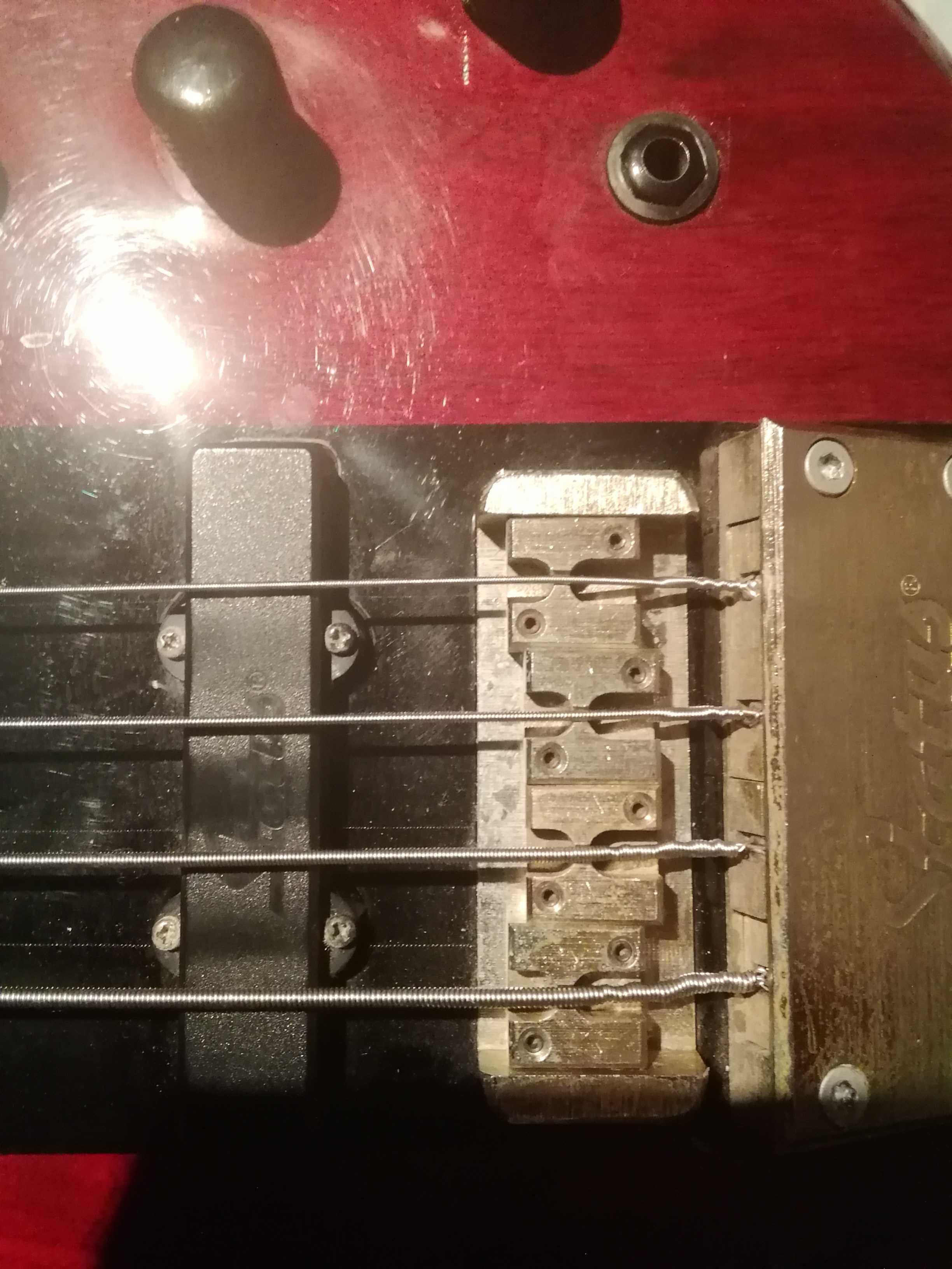 Washburn 1000 series(czerwony i wiśniowy)